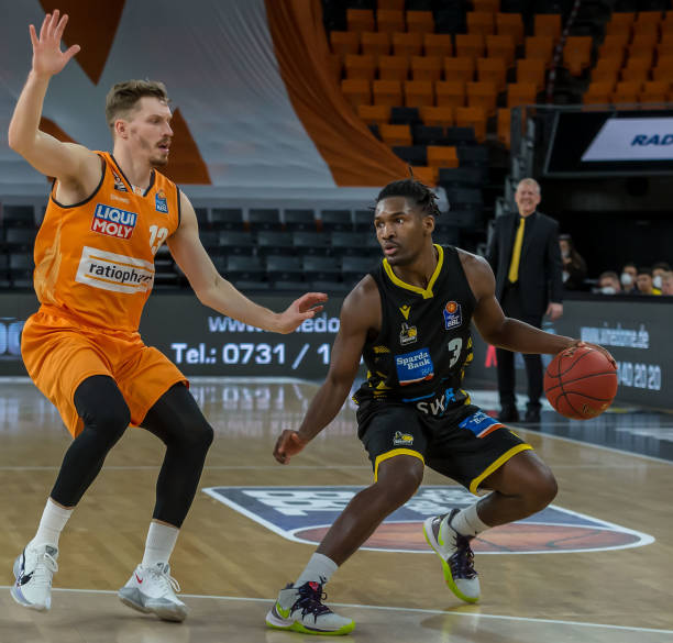 将亚洲足球 将亚洲足球