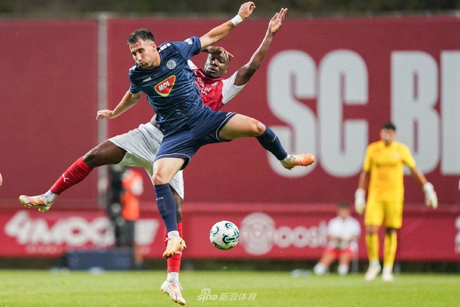 而阿德巴约 而阿德巴约