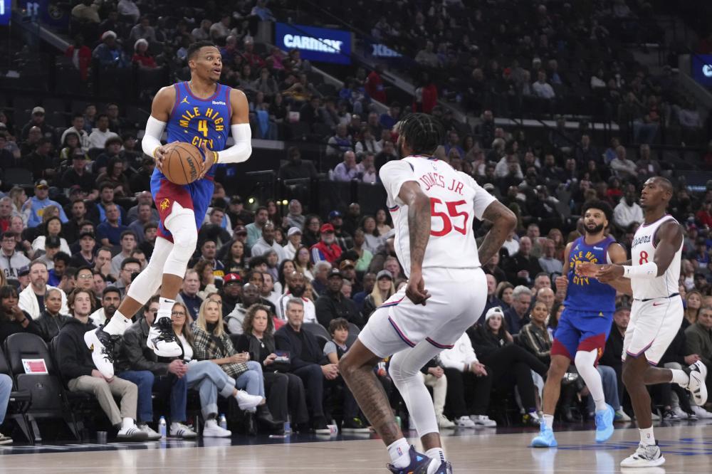 三驾马车 三驾马车